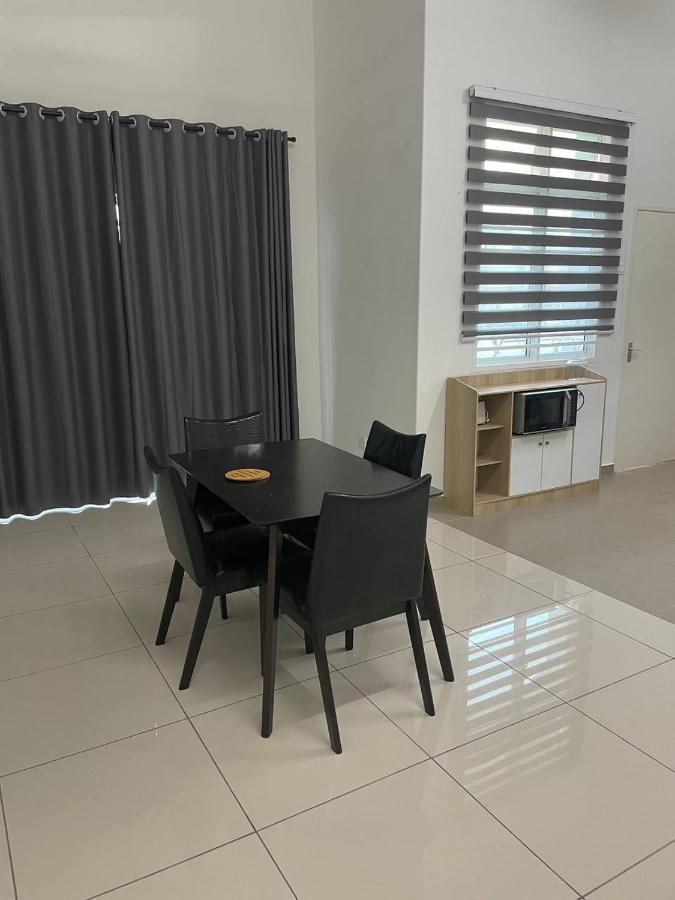 JC 7799 Homestay Jasin Perdana Bagian luar foto